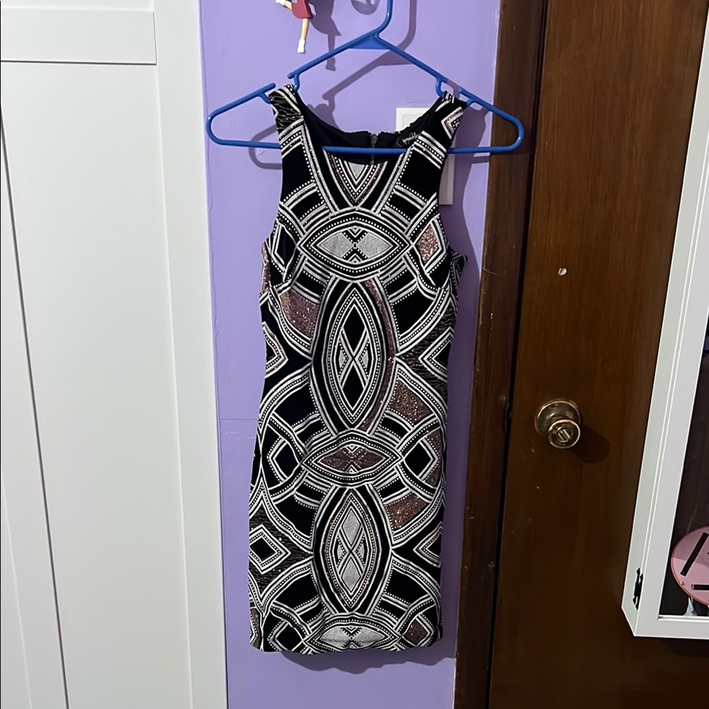 Elegant Black and White Geometric Dress